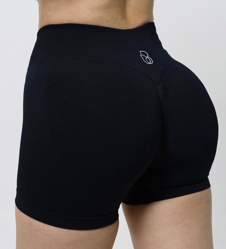 B•THNYS Active Sculpt™ High-Waisted High-Waisted Seamless Shorts – Truffle Stone (Gray) - B•THNYS